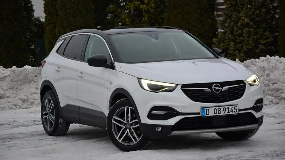 OPEL Grandland X -