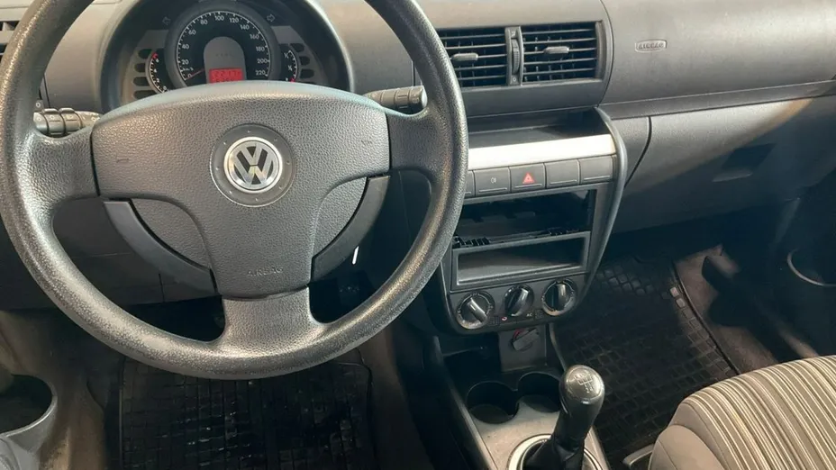 VOLKSWAGEN Fox -