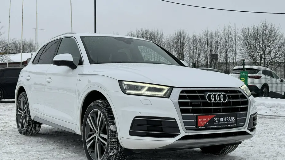 AUDI Q5 -