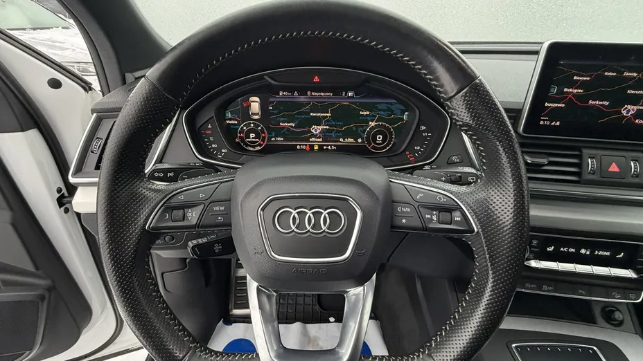 AUDI Q5 -