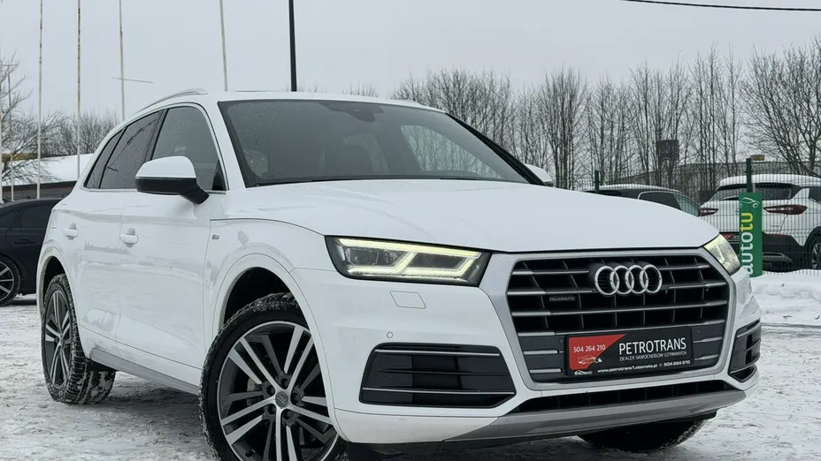 AUDI Q5 -