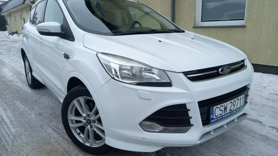 FORD Kuga -