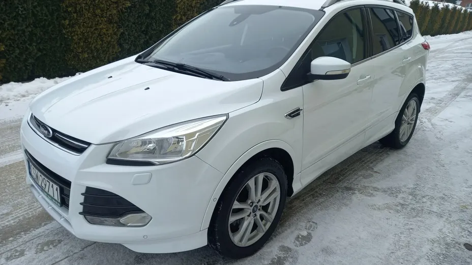 FORD Kuga -