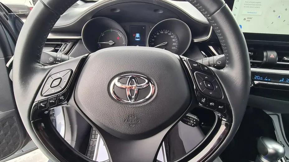 TOYOTA C-HR -
