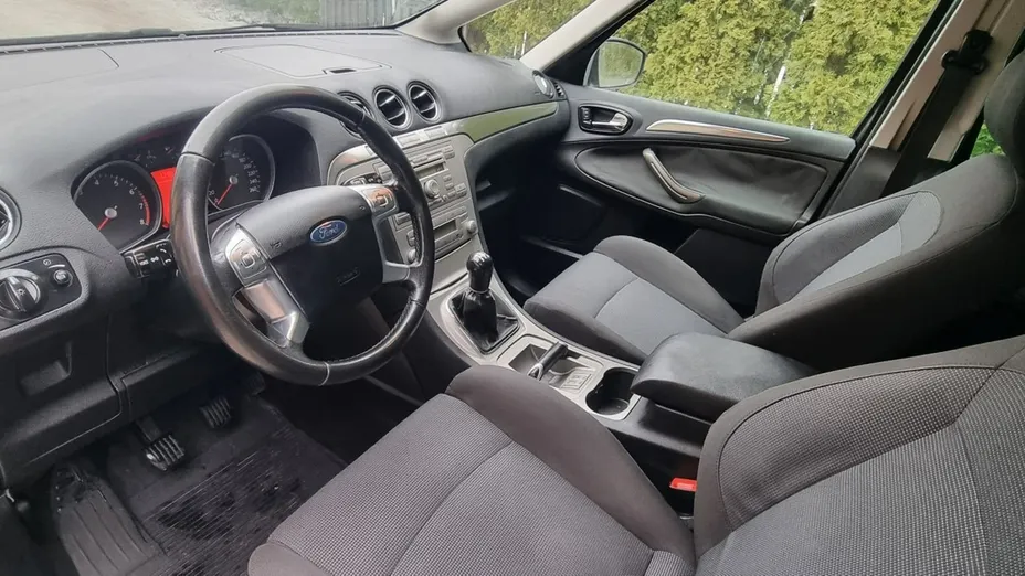 FORD S-MAX -