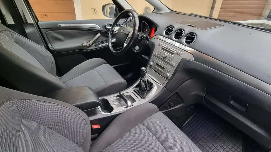 FORD S-MAX -