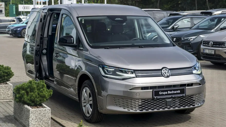 VOLKSWAGEN Caddy -
