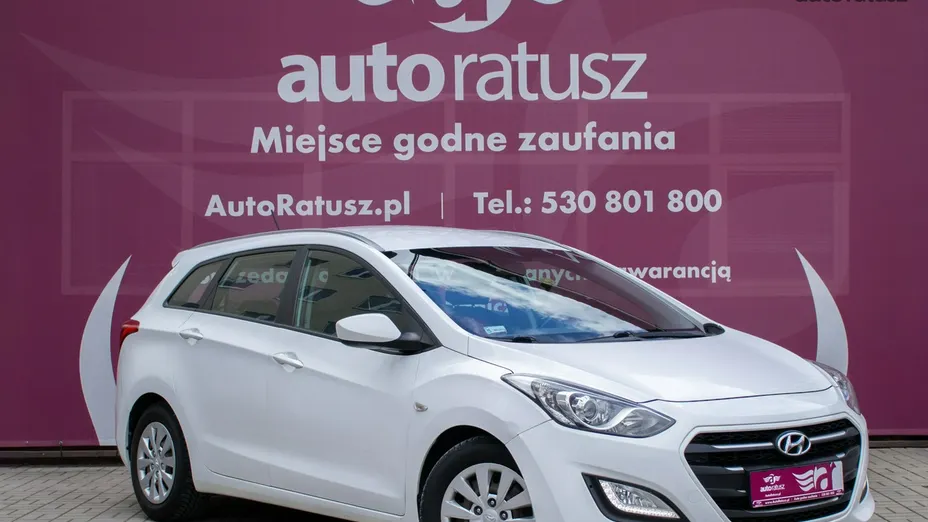 HYUNDAI i30 -