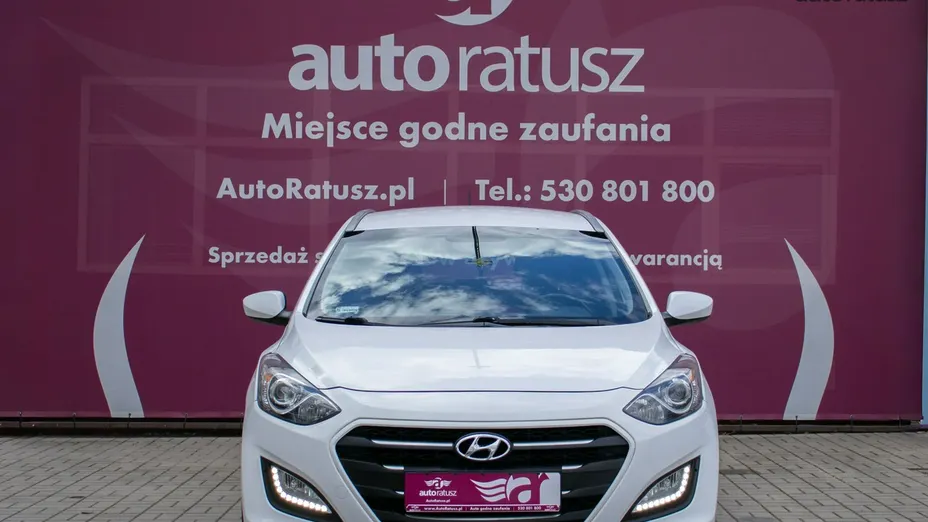 HYUNDAI i30 -