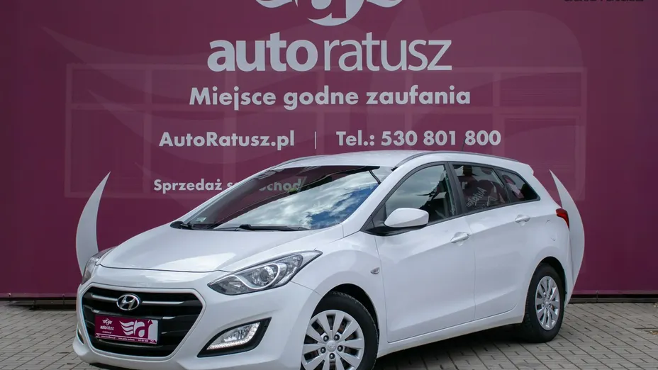 HYUNDAI i30 -