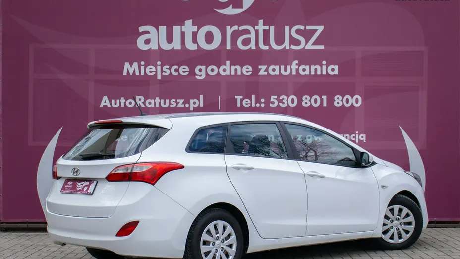 HYUNDAI i30 -