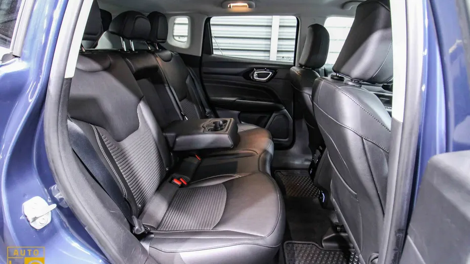 JEEP Compass -