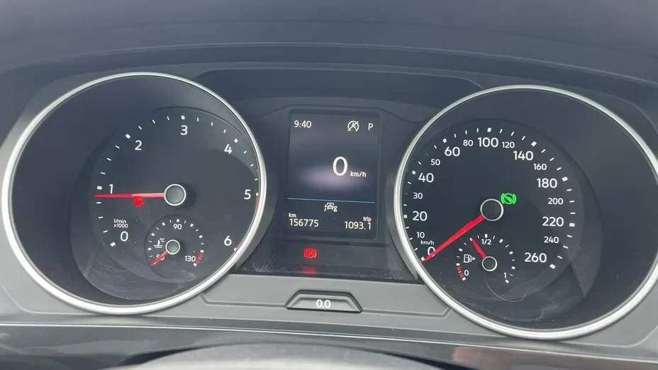 VOLKSWAGEN Tiguan -
