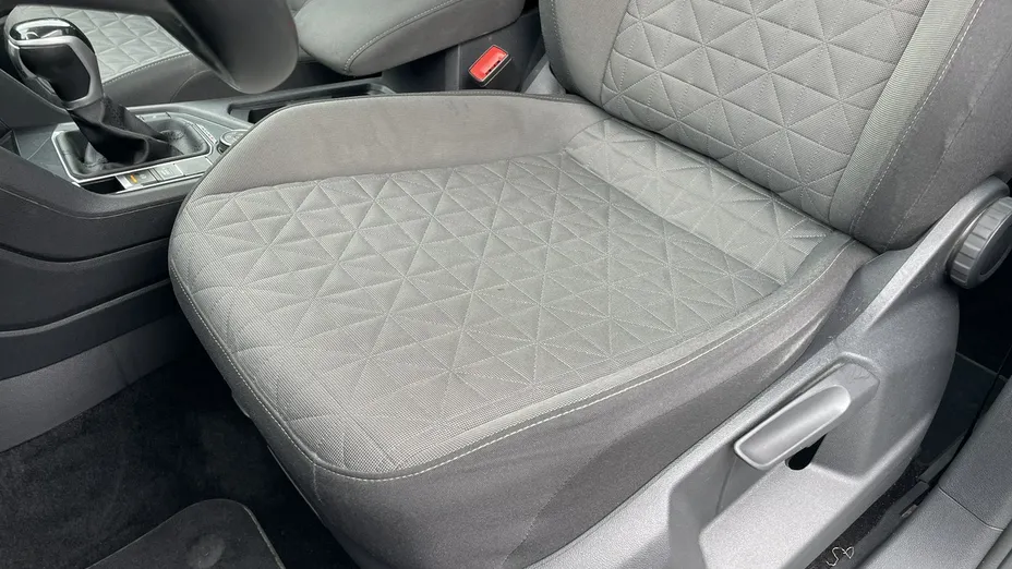 VOLKSWAGEN Tiguan -