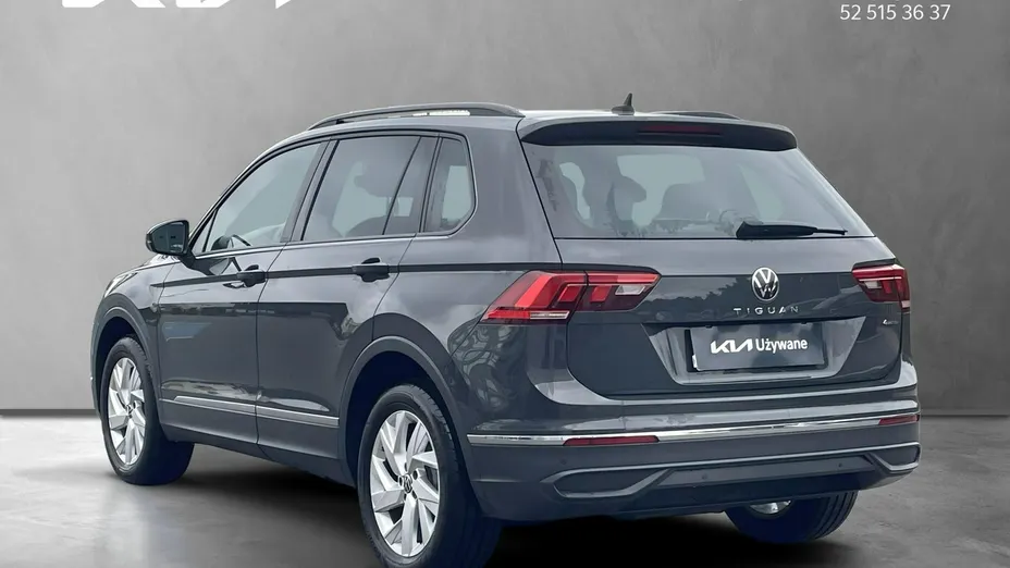 VOLKSWAGEN Tiguan -