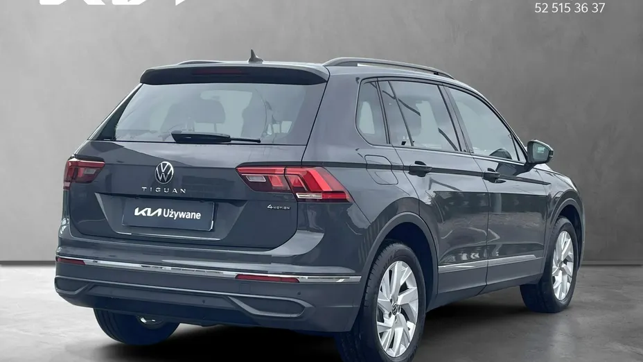 VOLKSWAGEN Tiguan -