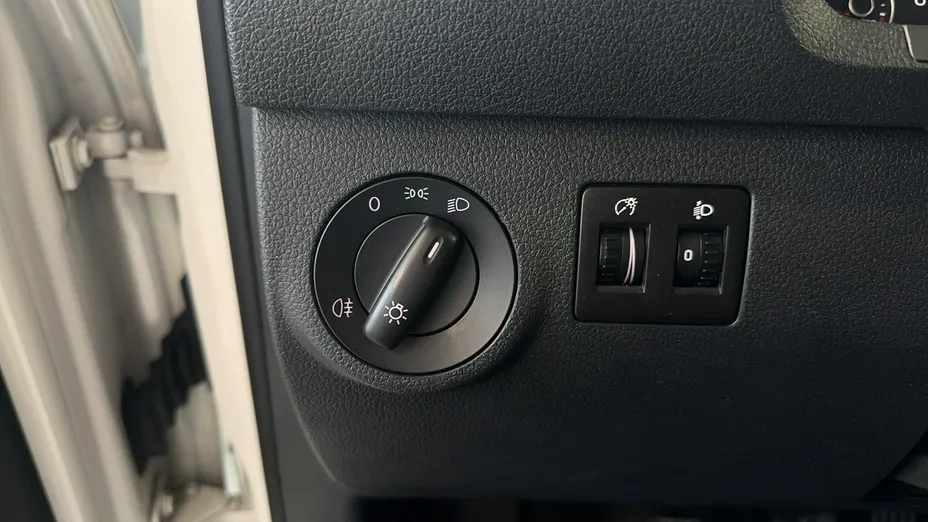 VOLKSWAGEN Caddy -