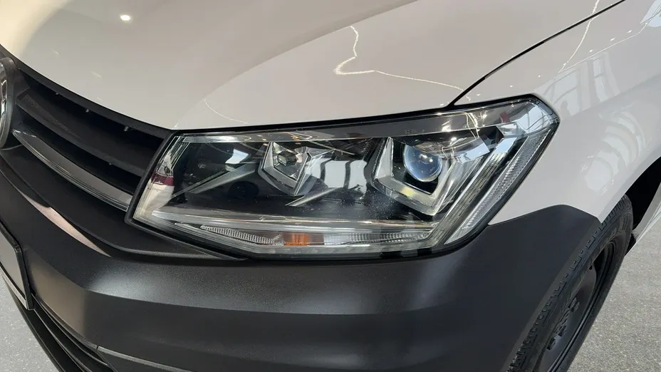 VOLKSWAGEN Caddy -