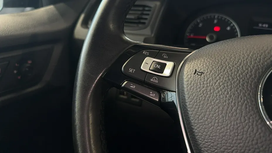 VOLKSWAGEN Caddy -