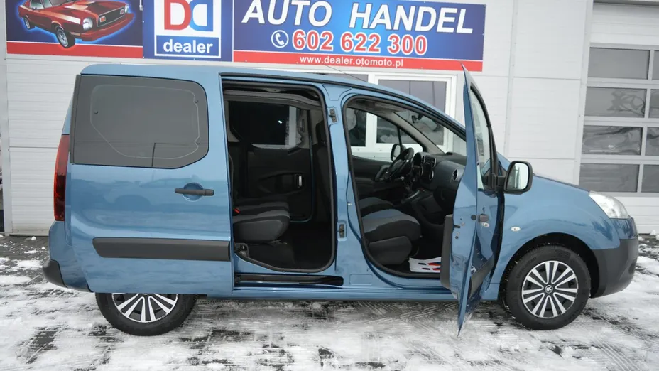 PEUGEOT Partner -