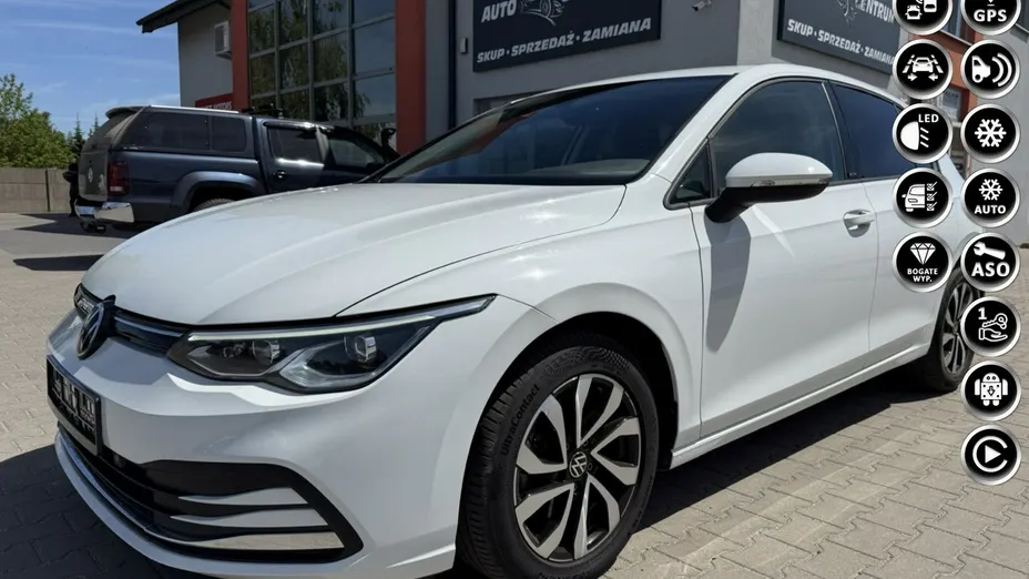VOLKSWAGEN Golf -