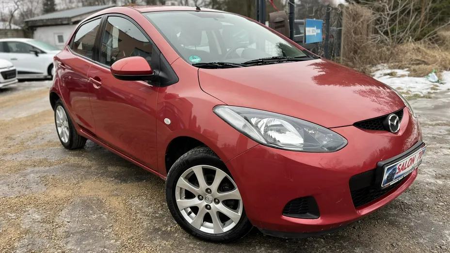 MAZDA 2 -