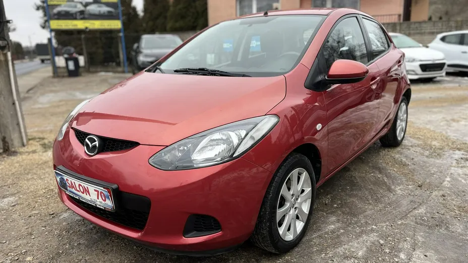 MAZDA 2 -
