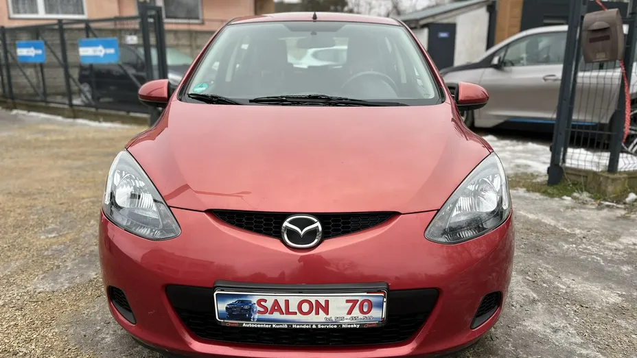 MAZDA 2 -