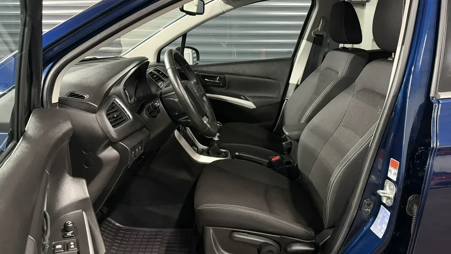 SUZUKI S-Cross -