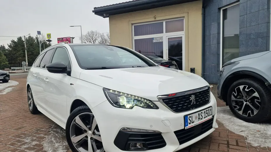 PEUGEOT 308 -
