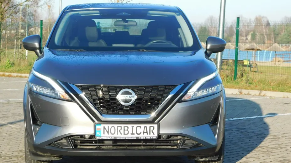 NISSAN Qashqai -