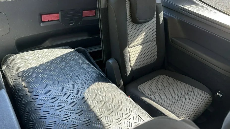 VOLKSWAGEN Sharan -