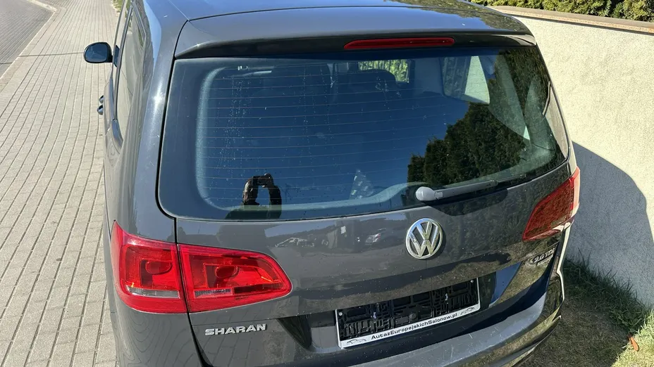 VOLKSWAGEN Sharan -