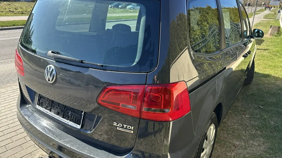 VOLKSWAGEN Sharan -
