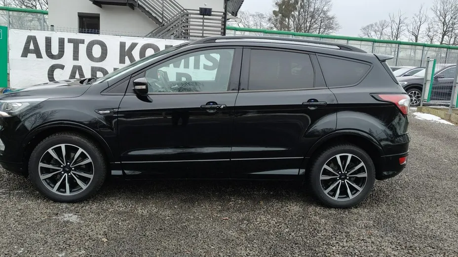 FORD Kuga -