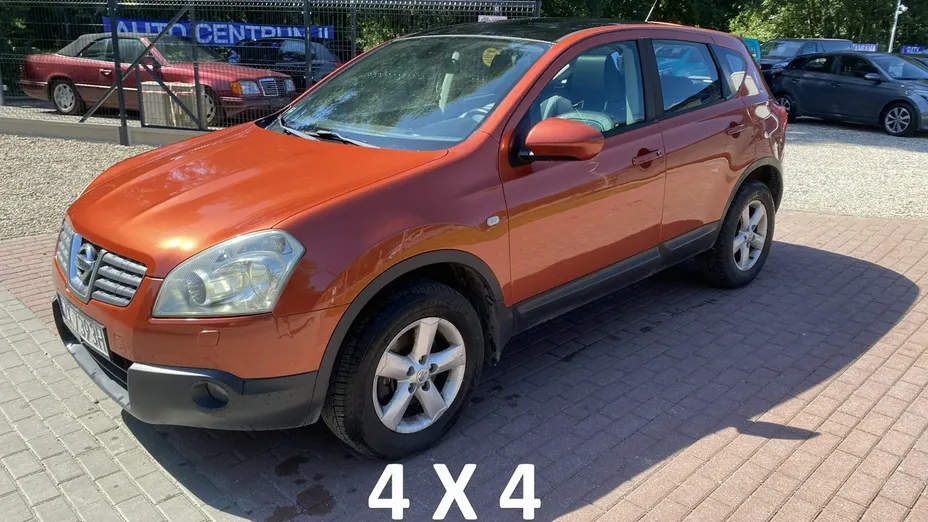 NISSAN Qashqai -
