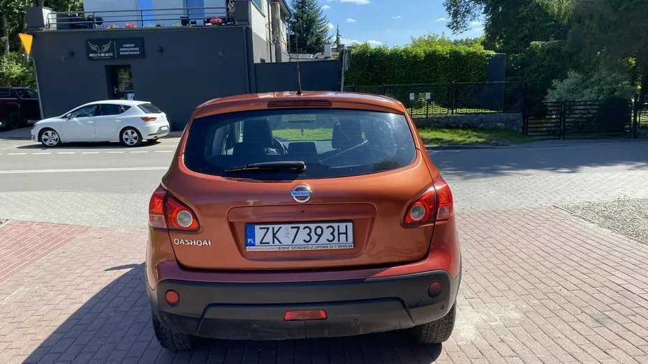 NISSAN Qashqai -