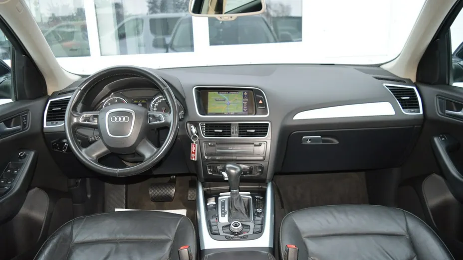 AUDI Q5 -