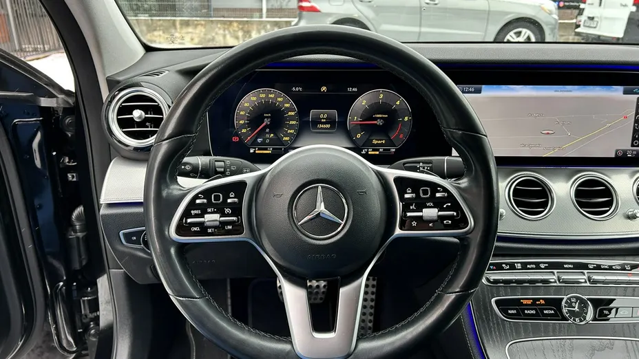 MERCEDES-BENZ E Klasa -