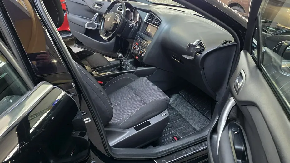 CITROEN DS4 -