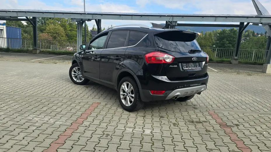 FORD Kuga -