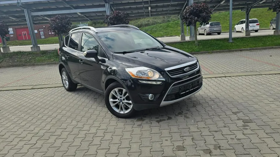 FORD Kuga -