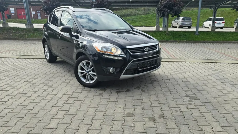 FORD Kuga -