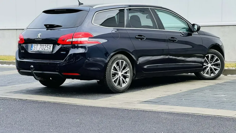 PEUGEOT 308 -