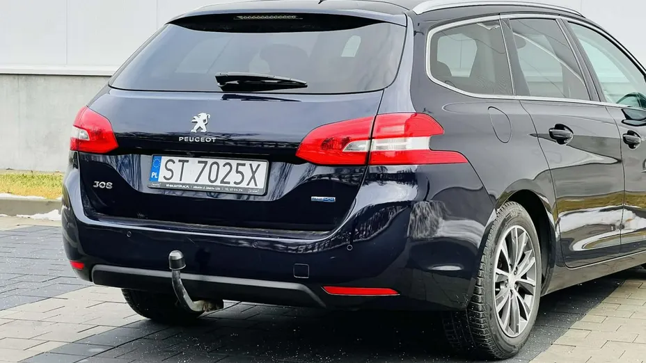 PEUGEOT 308 -