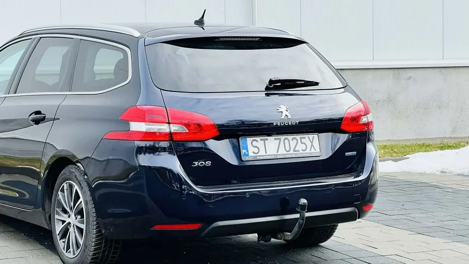 PEUGEOT 308 -