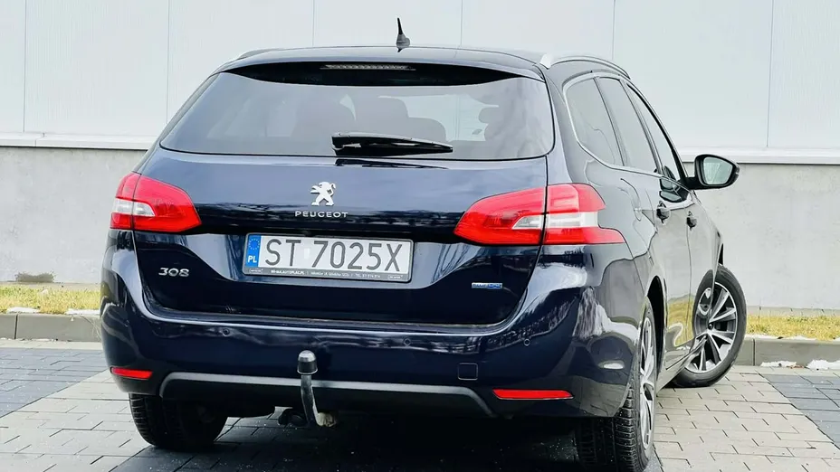 PEUGEOT 308 -