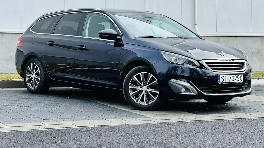 PEUGEOT 308 -