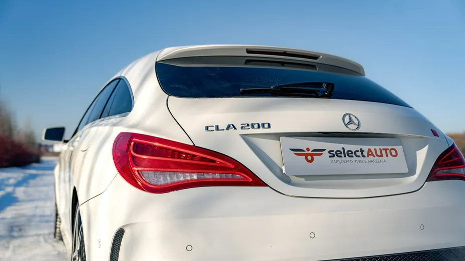 MERCEDES-BENZ CLA -