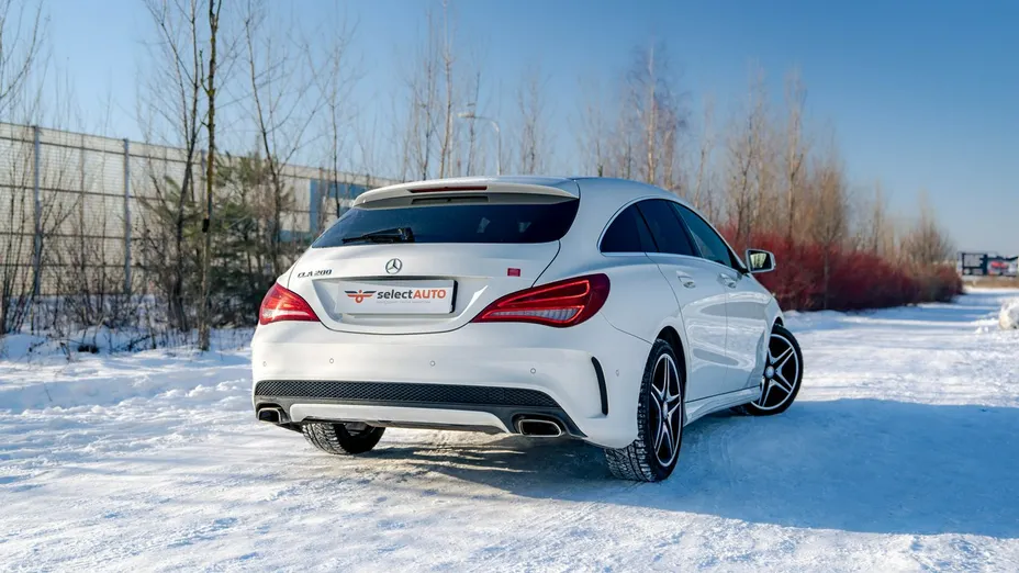 MERCEDES-BENZ CLA -